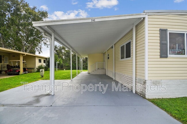Photo - 242 Country Ln