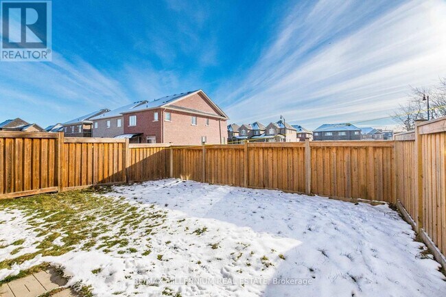 Photo - 11 Spokanne St