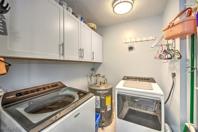 Photo - 7400 College Pkwy Unidad 74B Rental