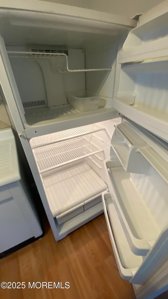 Photo - 309 Hume St Unidad B