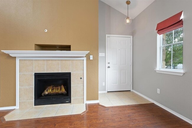 Photo - 1506 Wild Basin Ln