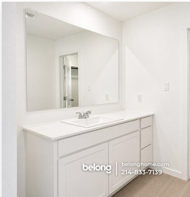 Photo - 3121 Campeiro Ave
