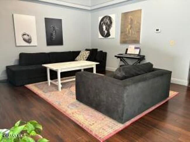Photo - This is a lovely 2 bedroom, 1 1/2 bathroom in the highly desirable, lovely Oak Park