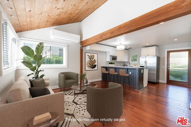 Photo - 636 Tularosa Dr