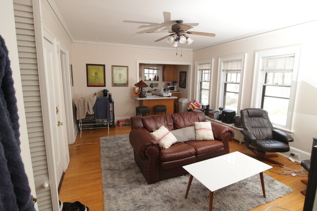 Photo - 2119 E Kenilworth Pl Unit 3