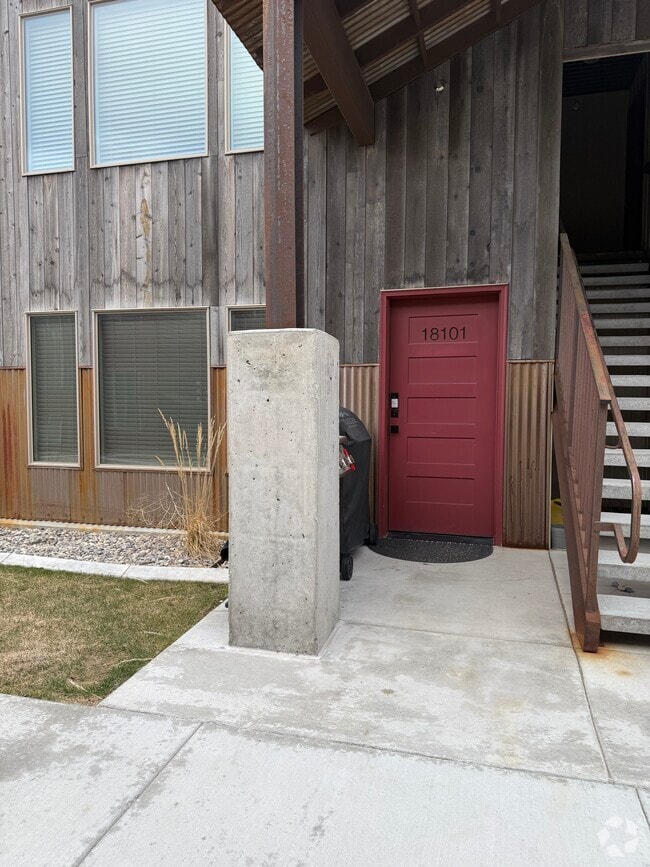 Building Photo - 280 E Lorene St Unit 18101 Rental