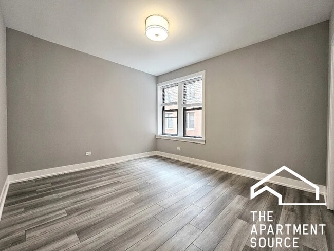 Photo - 3941 N Janssen Ave