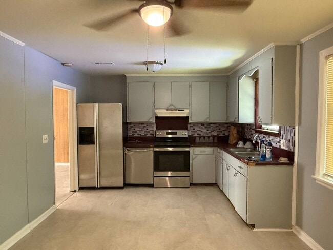 Photo - Freshly Updated West Ashley Rental w/ Huge Fenced Yard