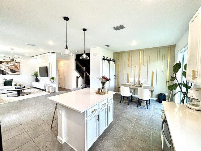 Photo - 921 Spring Palms Lp