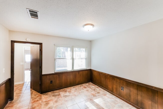 Photo - 169 Hazelcrest Dr