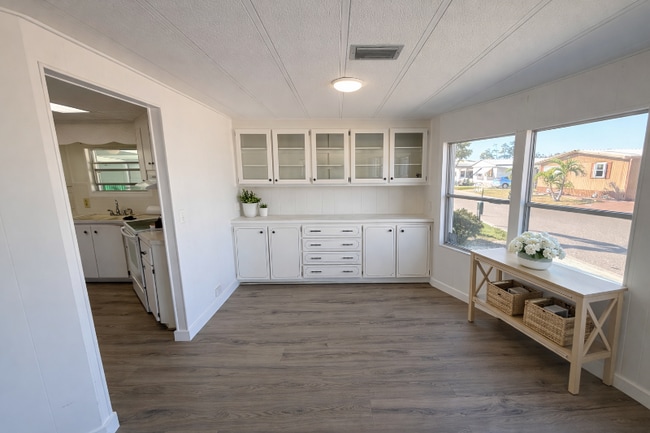 Photo - 204 52nd Ave Terrace E