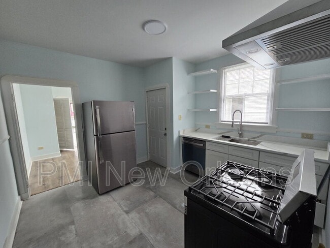 Photo - 1772 N Miro St