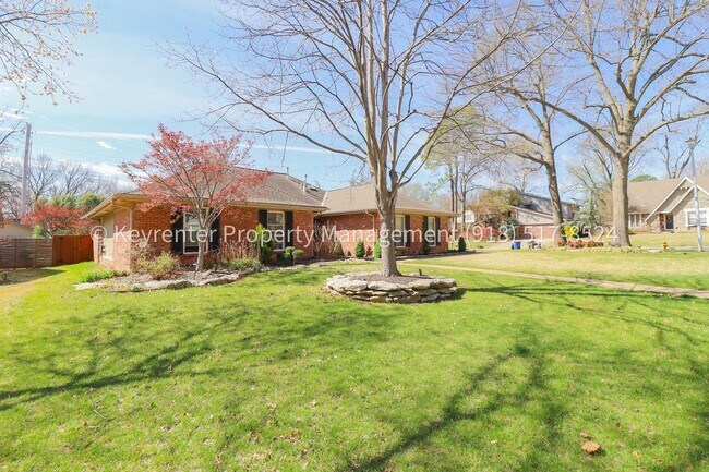 Photo - 4 Bed | 3 Bath | 2,659 sqft | Tulsa | Jenks School District