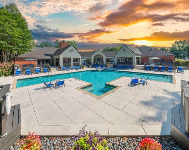 Building Photo - MAA Southwind Rental