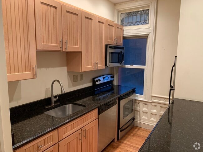 Building Photo - 18 Commonwealth Ave Rental