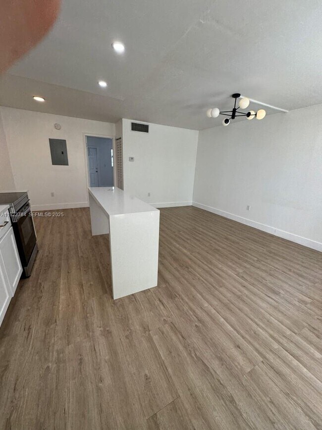 Photo - 1720 Cleveland St Unit 110w