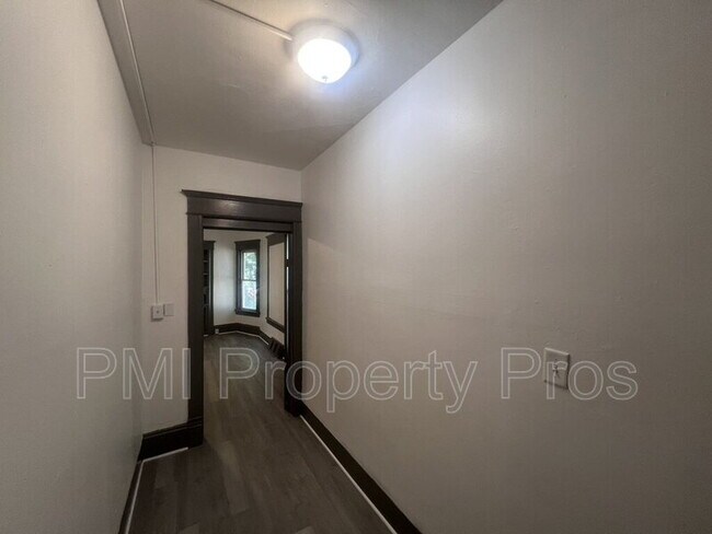 Photo - 140 E Chambers St