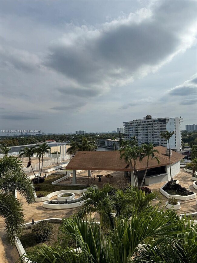 Photo - 13499 Biscayne Blvd Unit 606