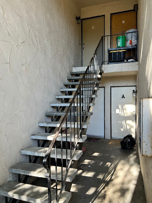 Building Photo - 1271 Murray Ave Unit A Rental