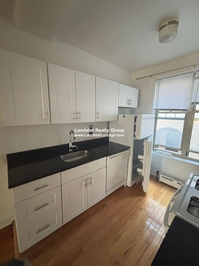 Photo - 907 Elmwood Ave Unit 1D