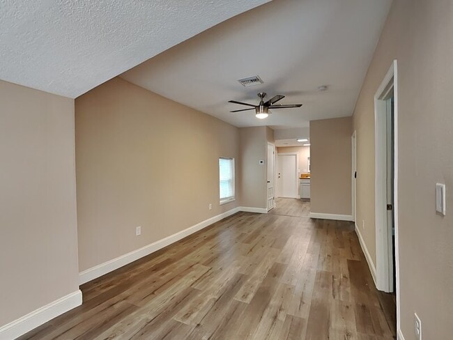 Photo - 1304 Williams Ave