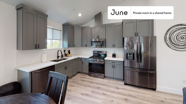 Photo - Room in Shared 4 bed/3 bath home Unidad A