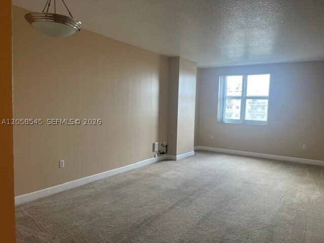 50 Menores Ave Unit 620