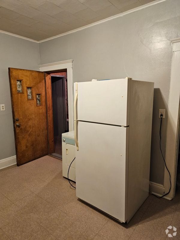 Building Photo - 34 Elmwood Pl Rental