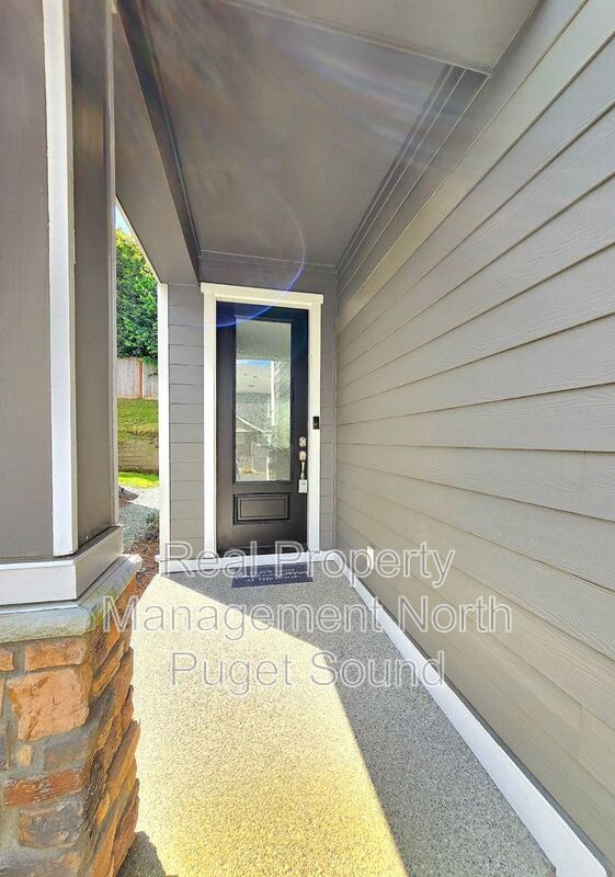 Photo - 8303 Gilman Wy