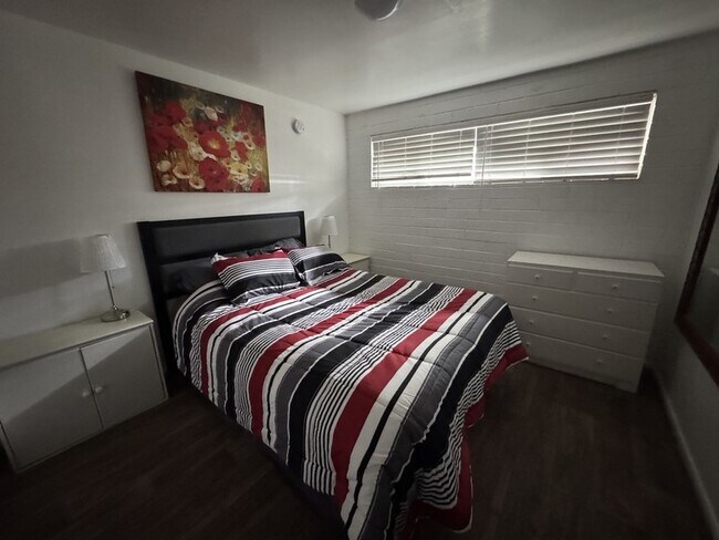Photo - 115 S St Unit Apt 4