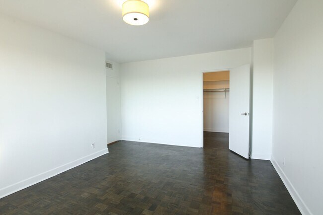 Photo - 3555 Chem. de la Côte-des-Neiges Unit 1709