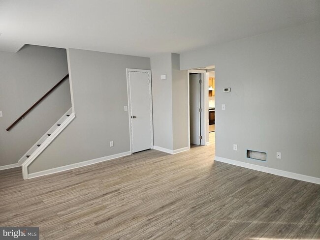 48 E Gay St