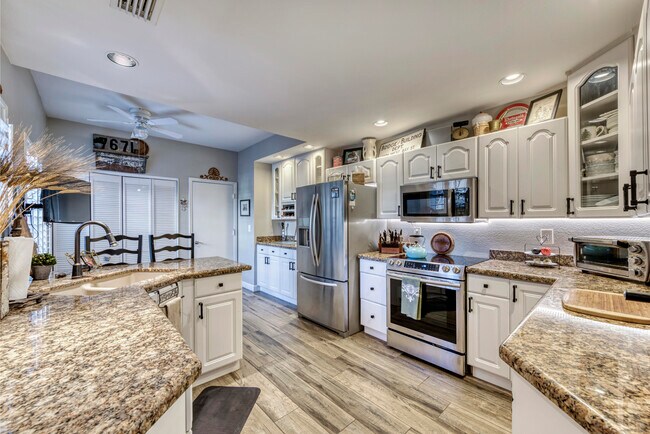 Photo - 10017 E Mountain View Rd Unit 1063