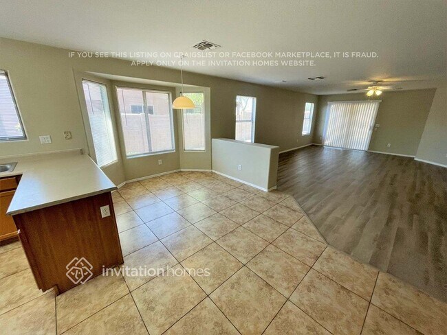 Photo - 3812 S 74th Dr