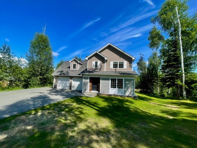 Building Photo - Fantastic 4 bedroom single family home on ...