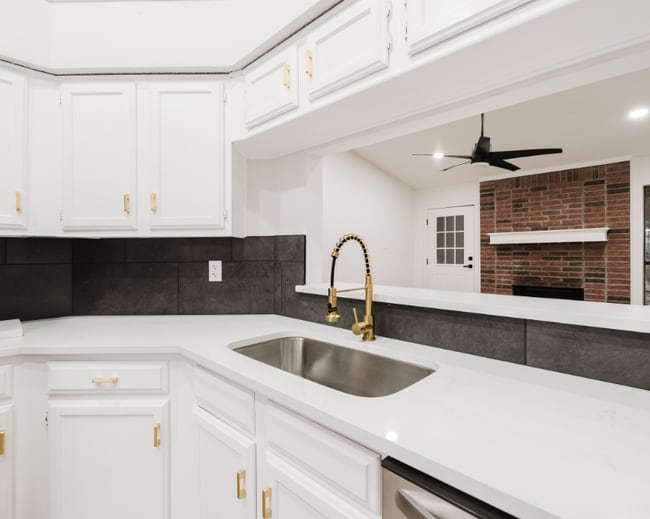 Photo - 301 Sheffield Dr