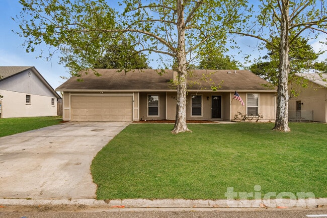 Building Photo - 1227 Cimmaron Dr