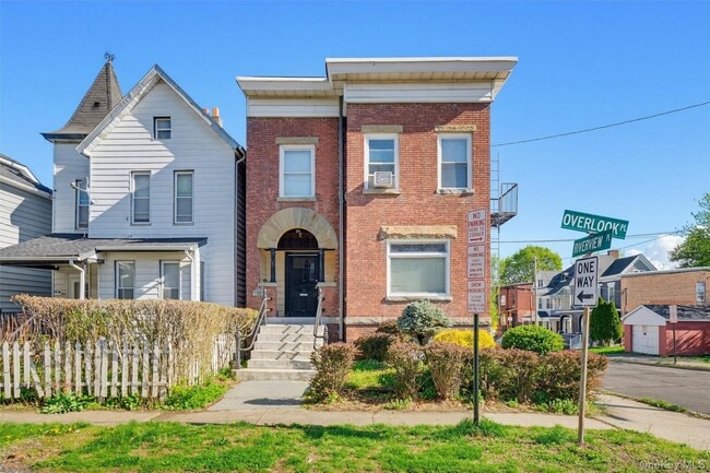 Building Photo - 22 Overlook Pl