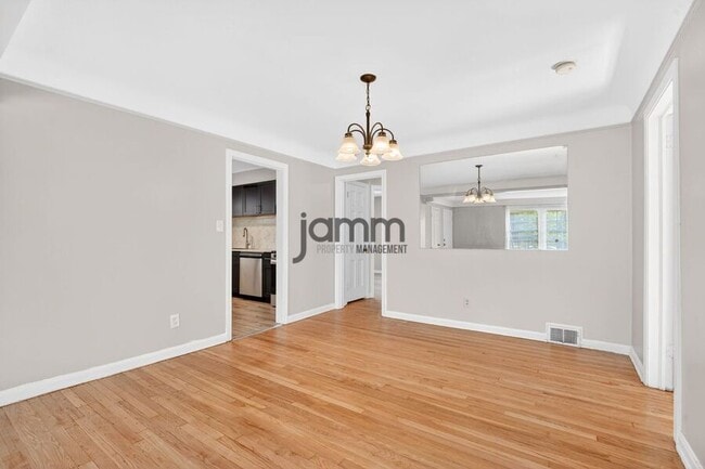 Photo - 19239 Winslow Rd