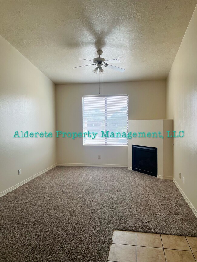 Photo - 4257 Sabana Loop SE Unit D