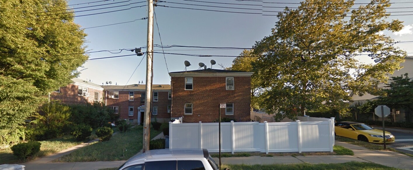 Photo - 160-08 75th Rd