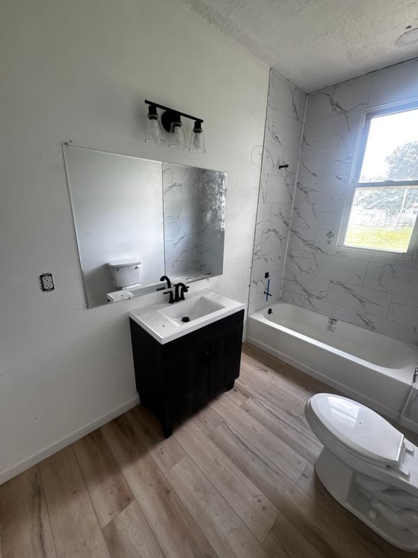 Photo - 1108 E Blackford Ave