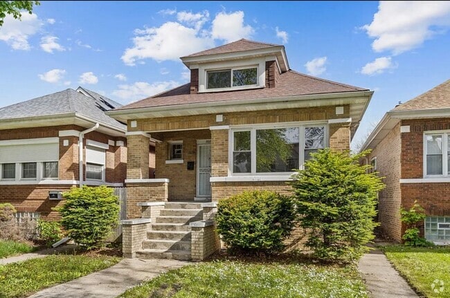 Building Photo - 722 E 91st Pl Rental