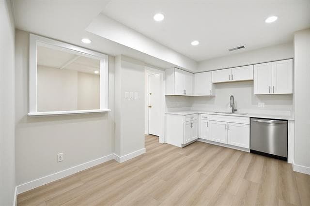 Building Photo - 5200 Keller Springs Rd Unit 313