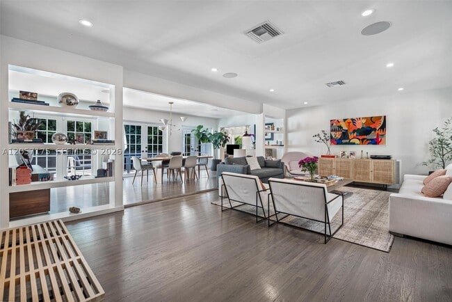 Photo - 510 Bargello Ave