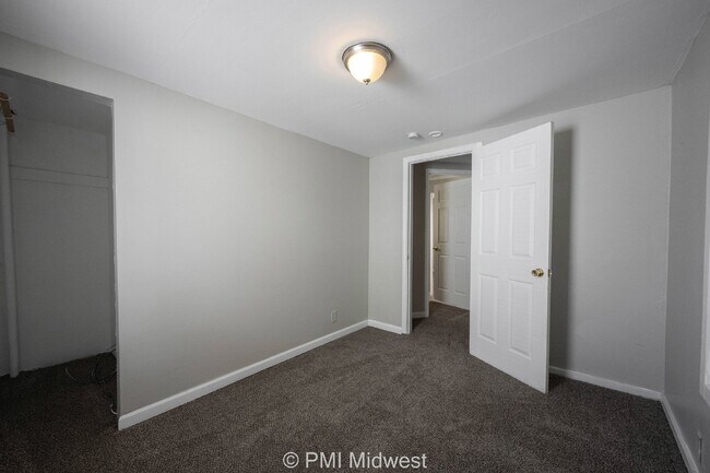 Photo - Charming 3-Bedroom Duplex with 2 Full Baths in Indianapolis - A Must See!