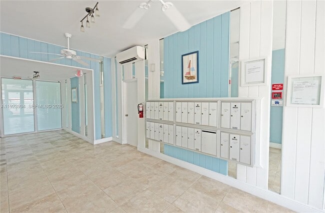 Building Photo - 4142 N Jefferson Ave Unit 2C