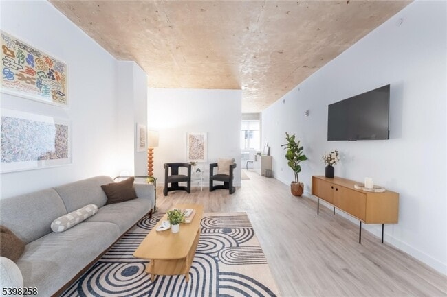 Photo - 10 Commerce Ct Unit 2E