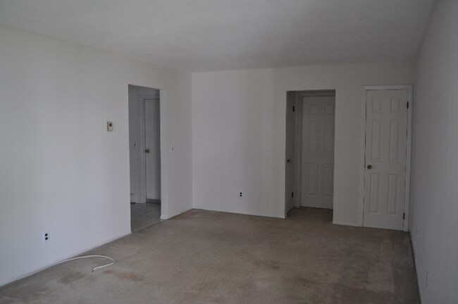 Photo - 2 Fairfield Ave