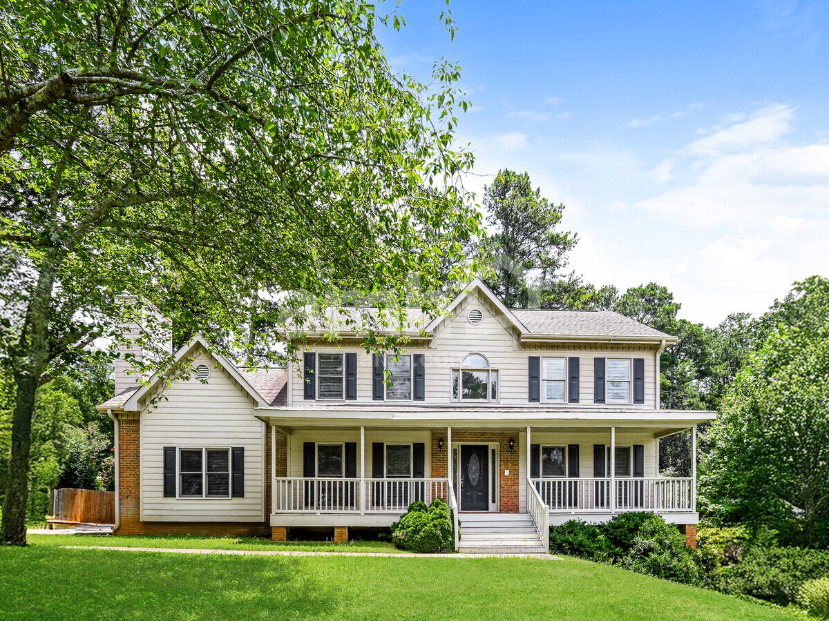Photo - 1814 Windcrest Cir S W